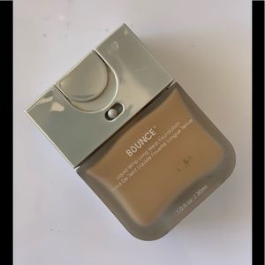 Beautyblender Bounce Foundation